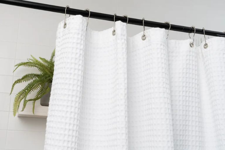 bathroom-item-shower-curtains-and-liners